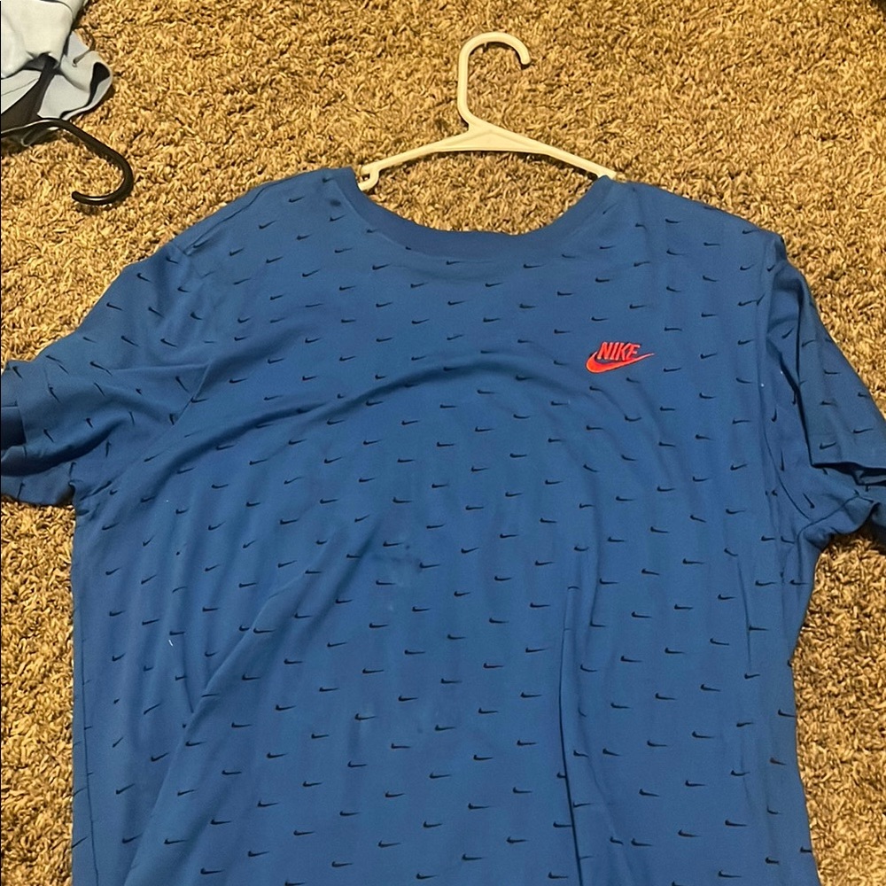Nike Logo Tee